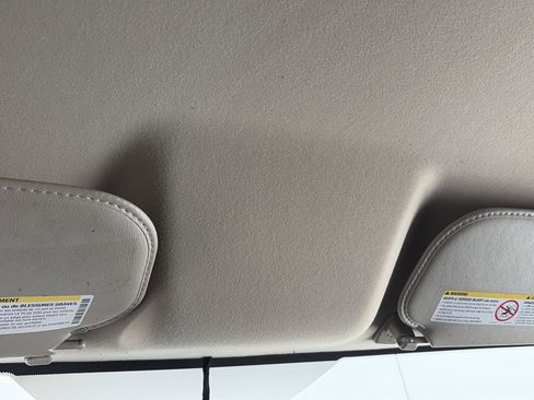 Used 2021 Chevrolet Express 2500 w/ Driver Convenience Package image 27