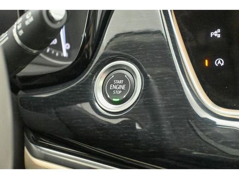 Used 2024 Cadillac XT6 Premium Luxury w/ Technology Package image 57