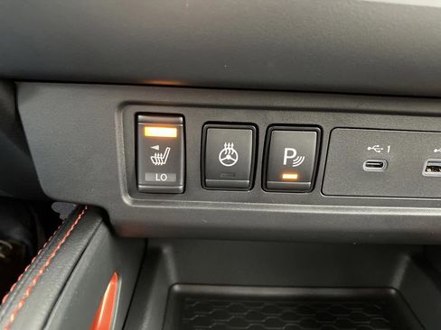 New 2026 Nissan Frontier PRO-4X w/ Pro-4x Convenience Package image 3