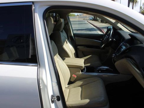 Used 2016 Acura MDX FWD image 18
