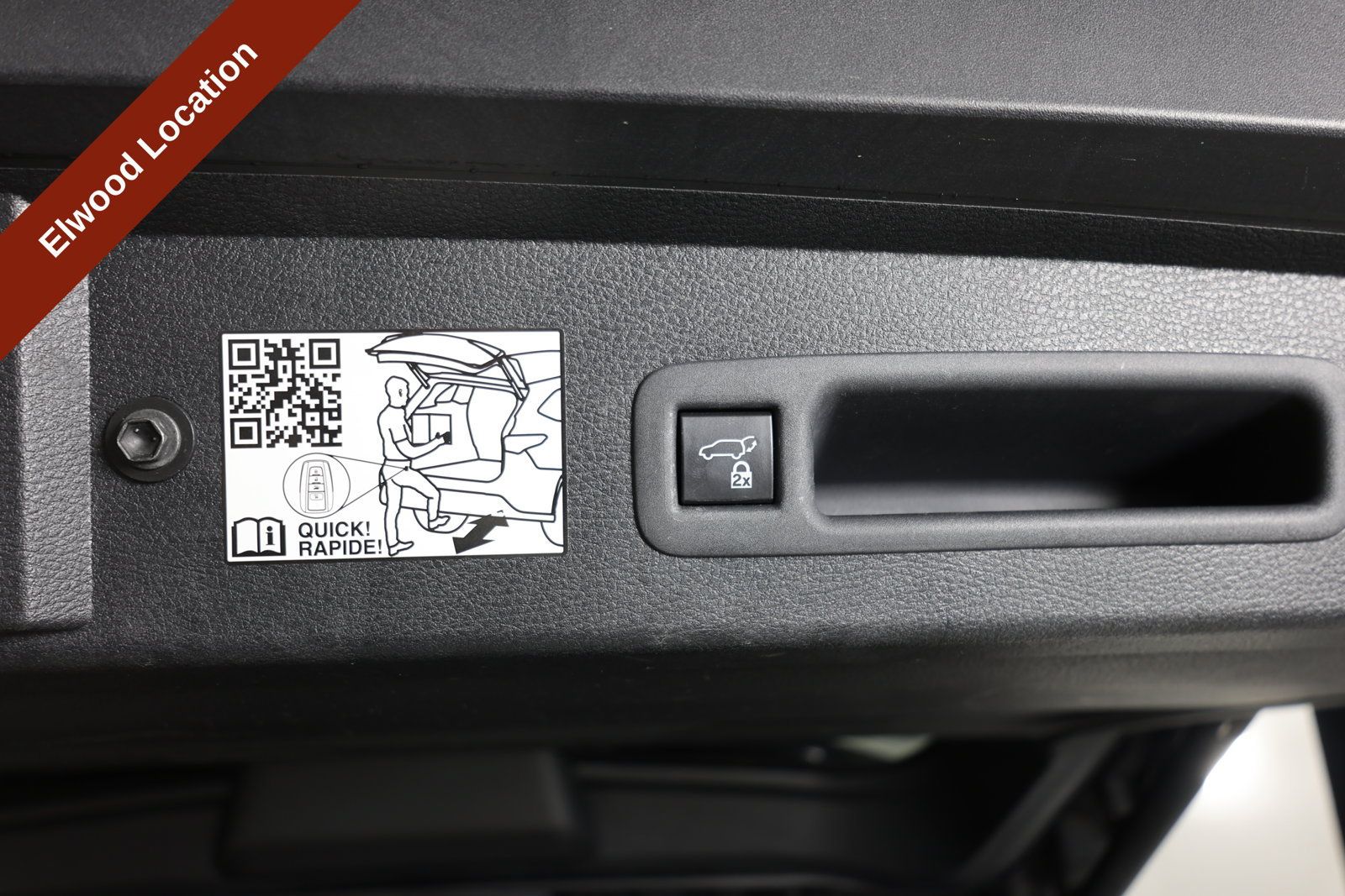 Used 2023 Toyota Sienna Platinum w/ Protection Package (TMS) AWD/4WD image 33
