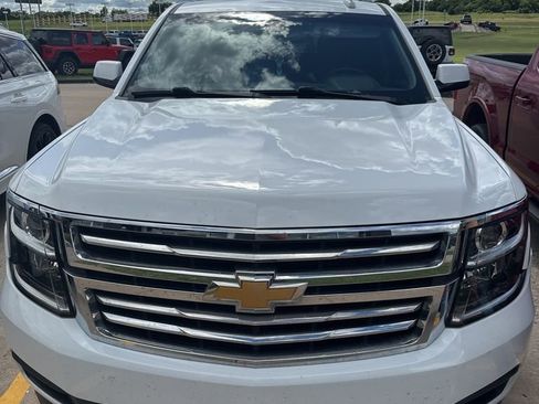 Used 2019 Chevrolet Tahoe LS AWD/4WD image 2