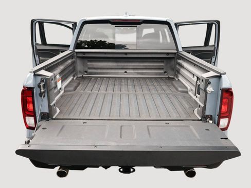 Used 2023 Honda Ridgeline RTL-E image 18