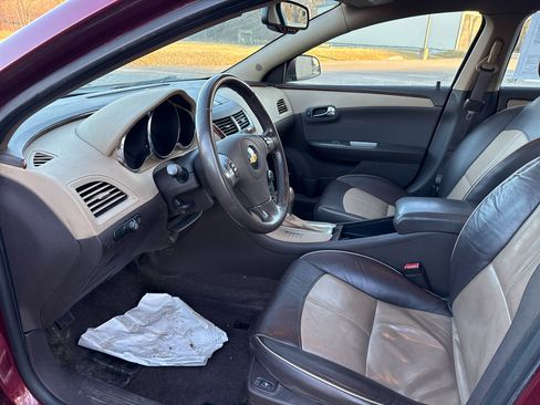 Used 2011 Chevrolet Malibu LTZ image 9