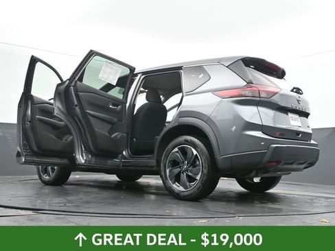 Used 2024 Nissan Rogue SV image 67