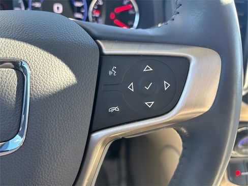 Used 2021 GMC Acadia Denali w/ Denali Ultimate Package image 25