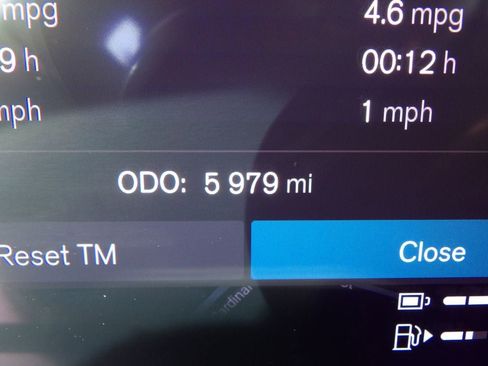 Certified 2024 Volvo XC60 T8 Core w/ Protection Package image 21