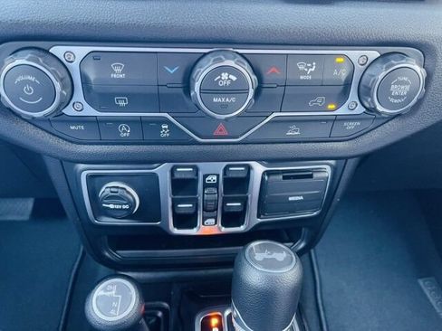 Used 2026 Jeep Wrangler Unlimited Sport AWD/4WD image 24