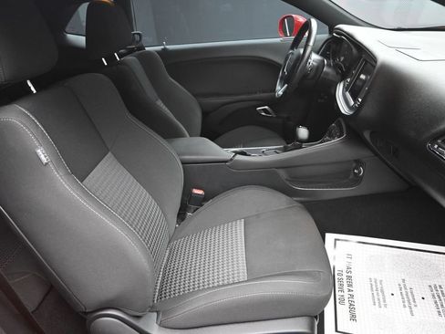 Used 2019 Dodge Challenger R/T Scat Pack w/ T/A Package RWD image 28