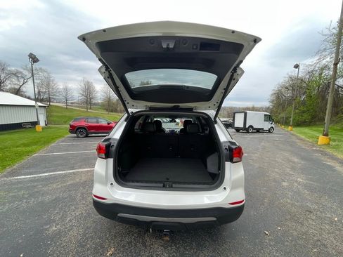 Certified 2022 Chevrolet Equinox Premier AWD/4WD image 17