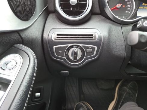 Used 2017 Mercedes-Benz C 300 4MATIC Sedan image 44