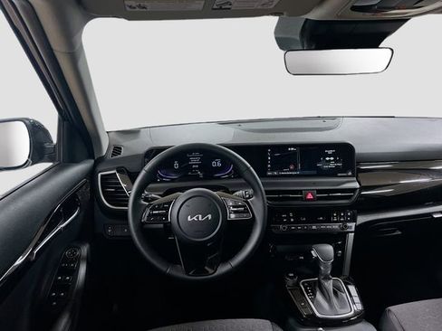 New 2026 Kia Seltos S FWD image 22