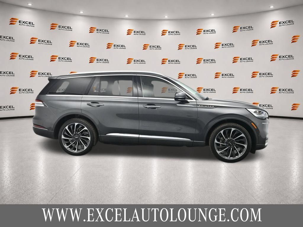 Used 2020 Lincoln Aviator Reserve w/ Equipment Group 202A AWD/4WD image 6