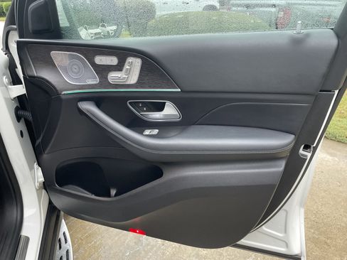 Certified 2020 Mercedes-Benz GLE 580 4MATIC image 46