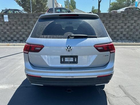 Used 2020 Volkswagen Tiguan SE w/ Panoramic Sunroof Package AWD/4WD image 6