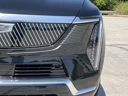 New 2025 Cadillac Escalade IQ Luxury 2 image 7