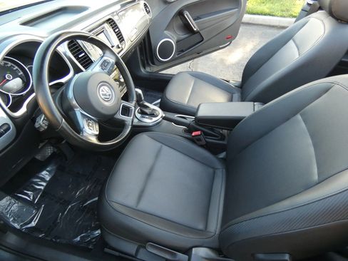 Used 2018 Volkswagen Beetle 2.0T S image 39