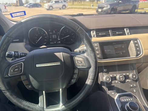 Used 2018 Land Rover Range Rover Evoque SE Premium AWD/4WD image 14