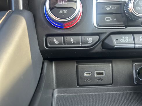 Used 2022 GMC Yukon AT4 AWD/4WD image 31