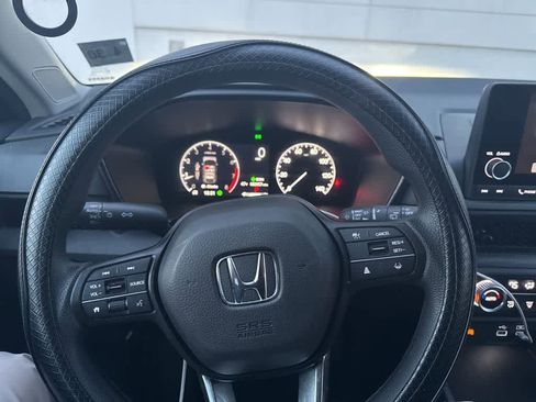 Certified 2025 Honda CR-V EX image 22