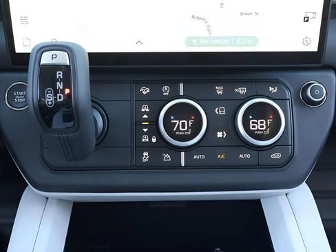 New 2026 Land Rover Defender 110 S image 26