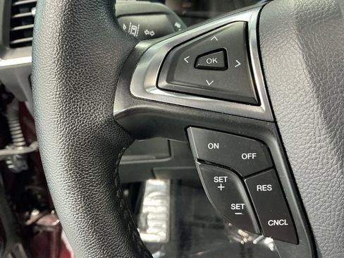 Used 2024 Ford Edge Titanium image 12