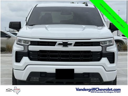 Used 2024 Chevrolet Silverado 1500 RST w/ Z71 Off-Road Package AWD/4WD image 7