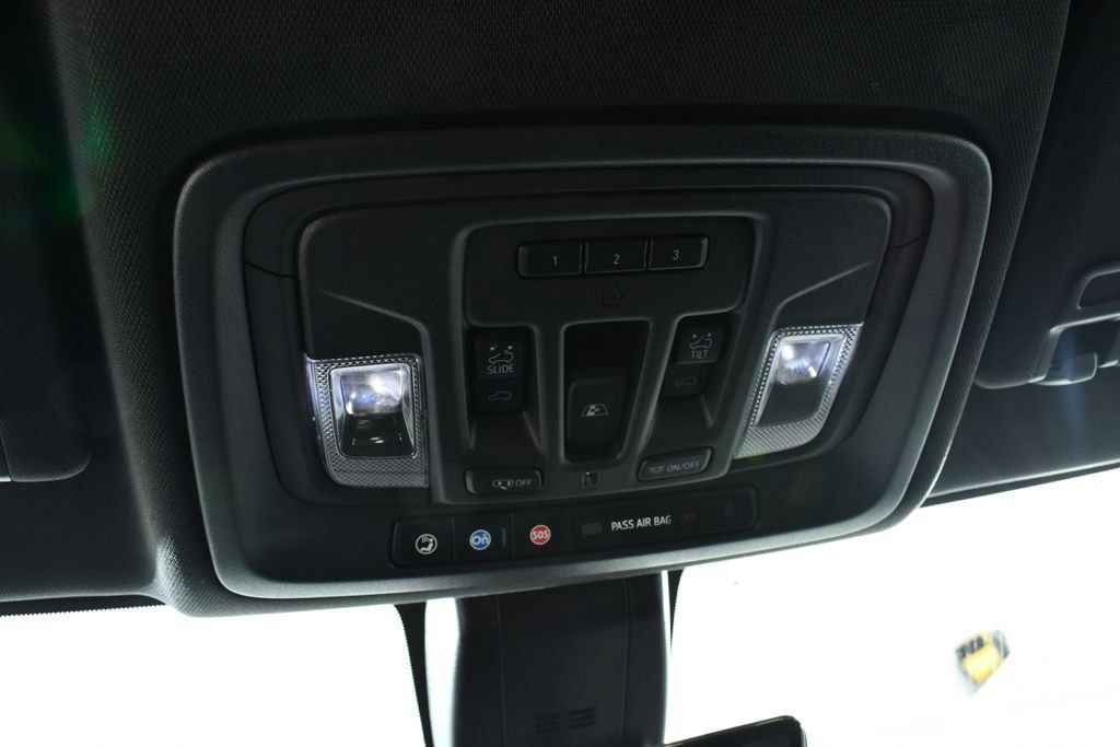 Used 2021 GMC Sierra 1500 AT4 w/ AT4 Premium Package AWD/4WD image 35