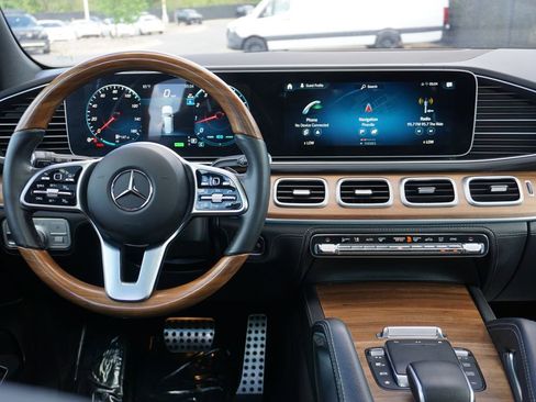 Certified 2023 Mercedes-Benz GLS 450 4MATIC image 25