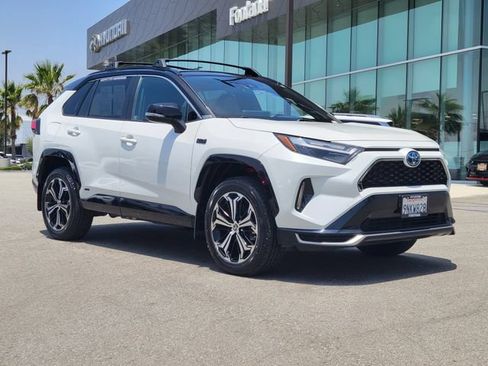 Used 2024 Toyota RAV4 XSE w/ Weather Package AWD/4WD image 39