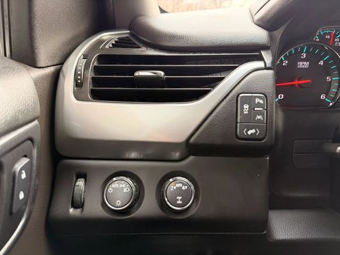 Used 2017 Chevrolet Tahoe LT image 15