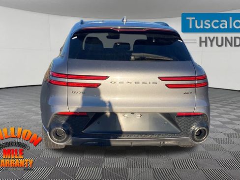 Used 2023 Genesis GV70 2.5T w/ Sport Prestige Package image 8