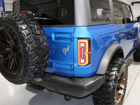 Used 2023 Ford Bronco Badlands AWD/4WD image 9