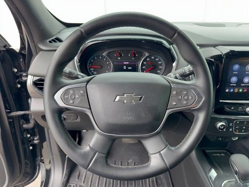Used 2023 Chevrolet Traverse LT FWD image 10
