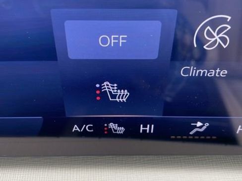 New 2025 Buick Enclave Preferred w/ LPO, Floor Liner Package image 28