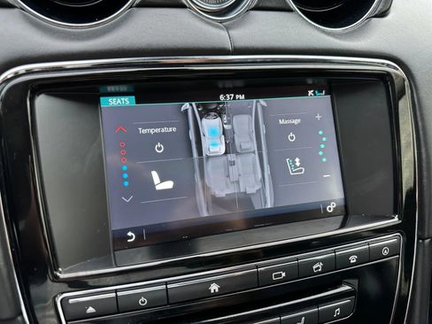 Used 2016 Jaguar XJ L Portfolio RWD image 35