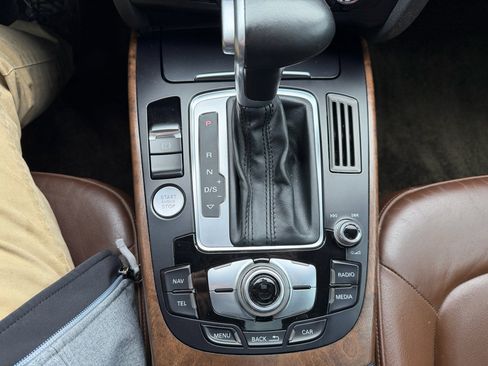 Used 2015 Audi A4 2.0T Premium Plus w/ Technology Package image 40