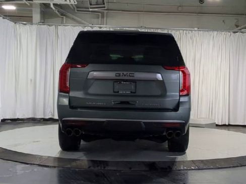Used 2023 GMC Yukon XL Denali image 9