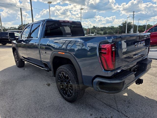 Used 2024 Chevrolet Silverado 2500 LTZ w/ LTZ Plus Package AWD/4WD image 3