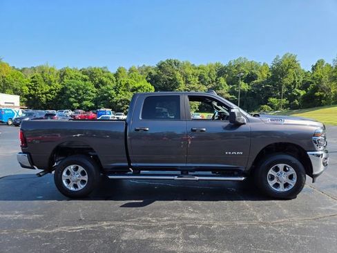 Used 2026 RAM 2500 Big Horn AWD/4WD image 9