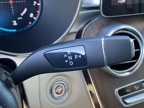 Used 2022 Mercedes-Benz GLC 300 image 27