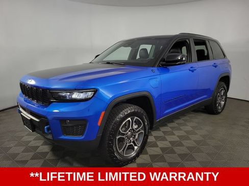 Used 2023 Jeep Grand Cherokee Trailhawk AWD/4WD image 3