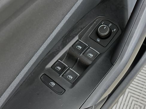 Used 2024 Volkswagen Jetta S image 17