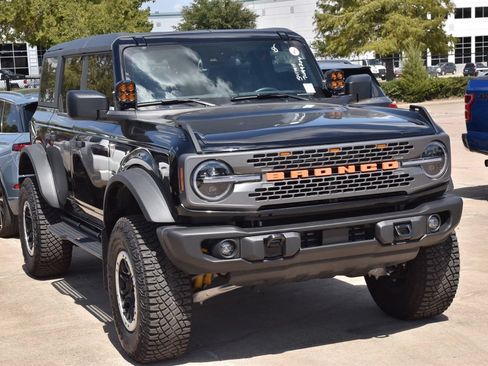 Used 2023 Ford Bronco Badlands w/ Sasquatch Package AWD/4WD image 4