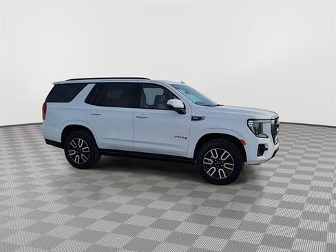 Used 2023 GMC Yukon AT4 AWD/4WD image 2
