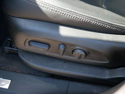 Used 2022 GMC Terrain Denali image 17