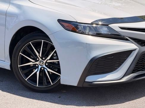 Used 2024 Toyota Camry SE w/ Convenience Package FWD image 2