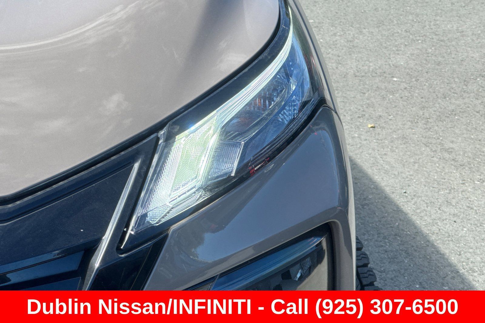 Used 2025 Nissan Rogue SV AWD/4WD image 53