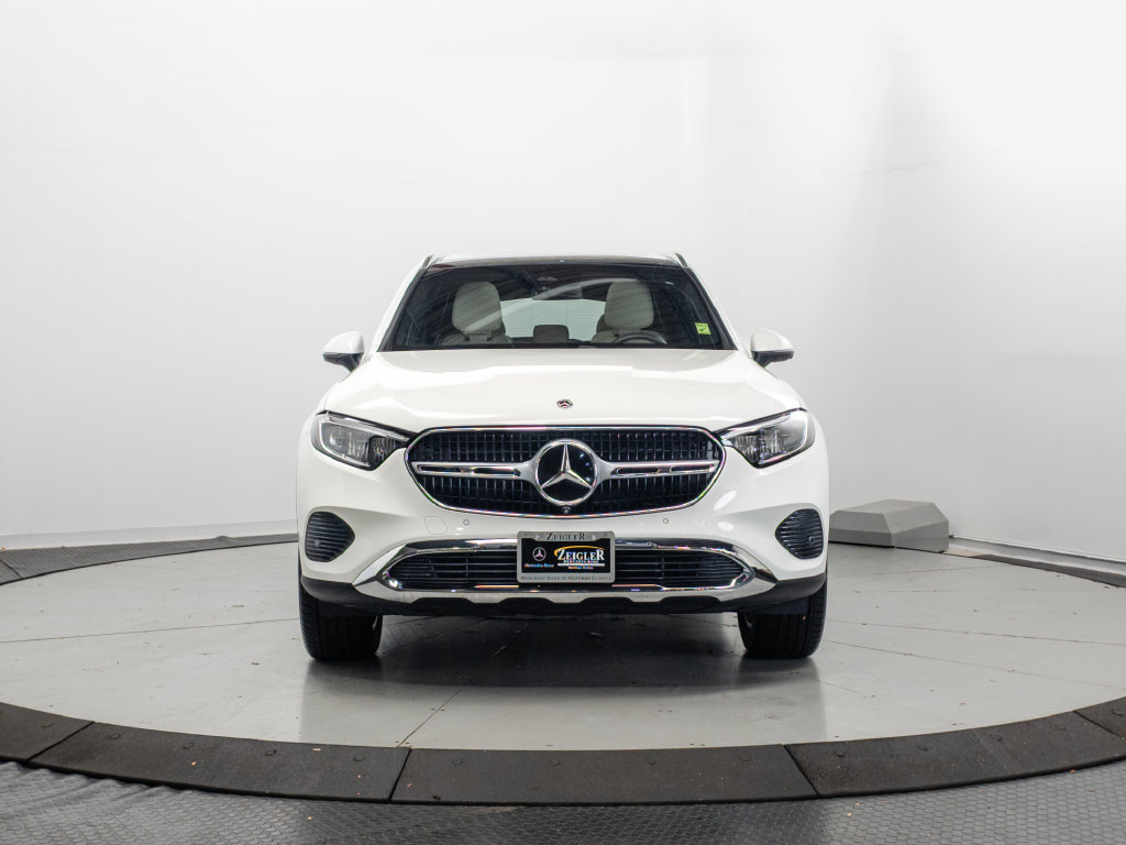 Certified 2026 Mercedes-Benz GLC 300 4MATIC image 2