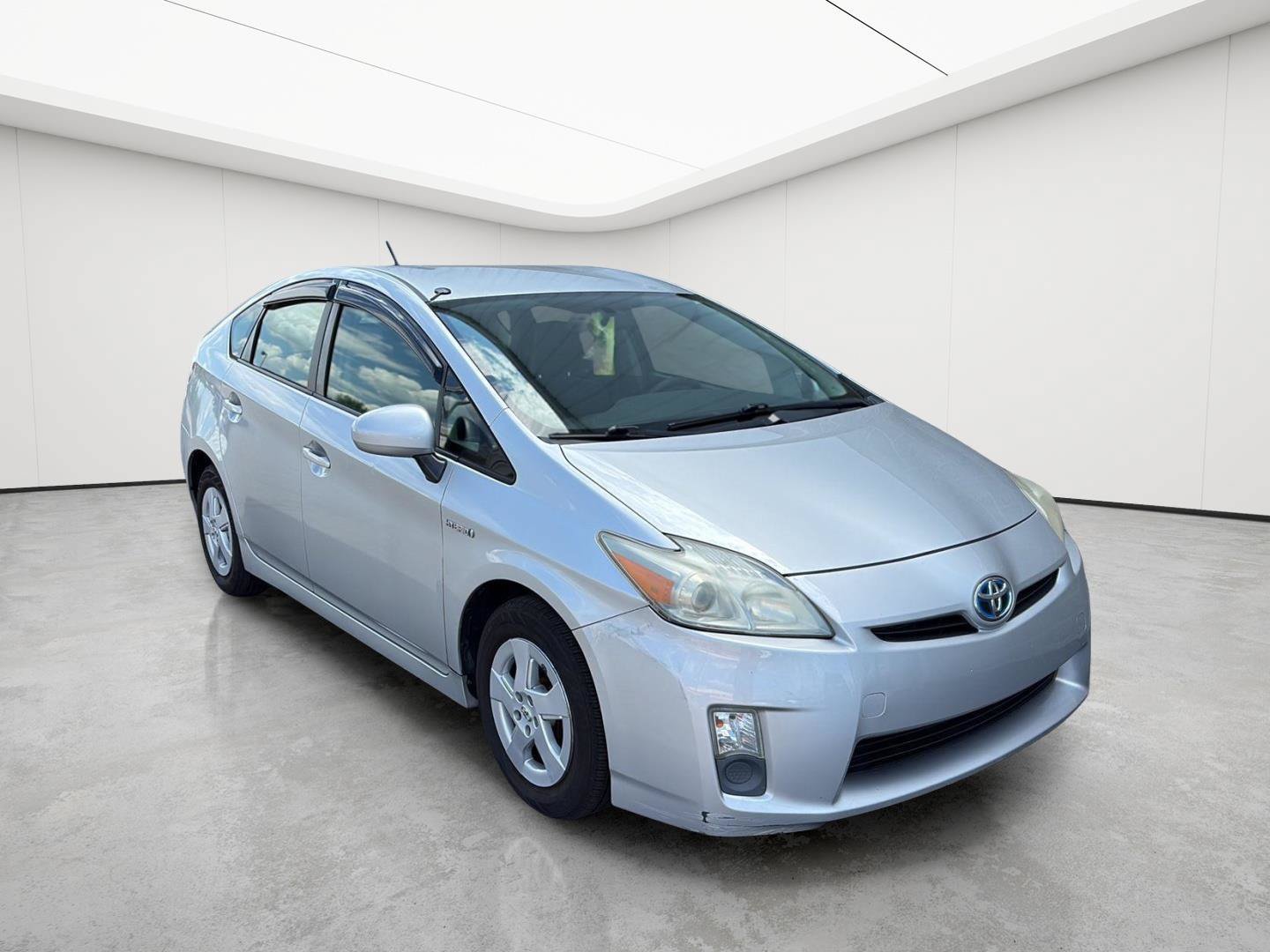 Used 2011 Toyota Prius Two FWD image 2